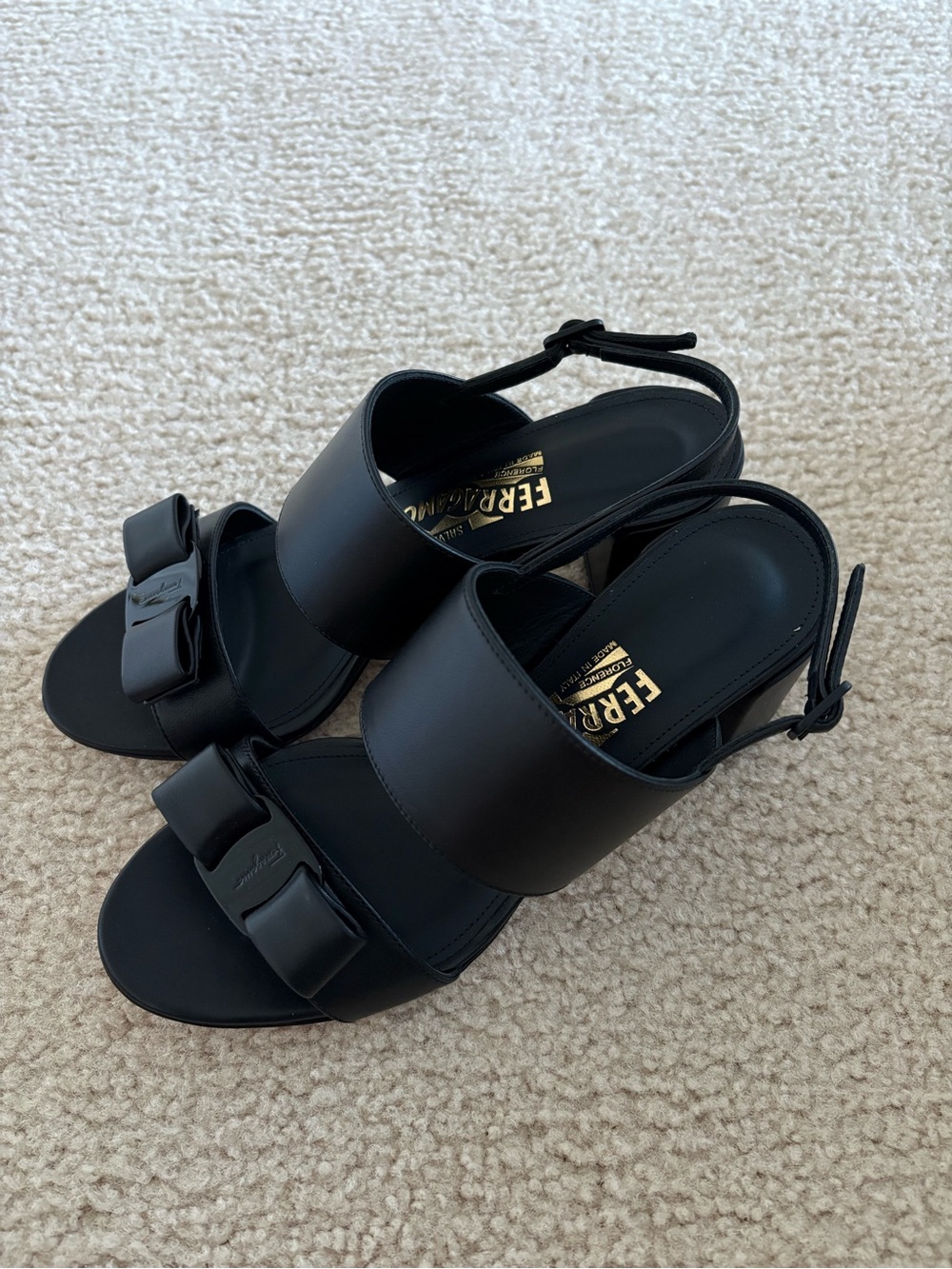 Salvatore Ferragamo Giulia Size 7 Nero Nappa Calf Slingback Sandals - Picture 2 of 10
